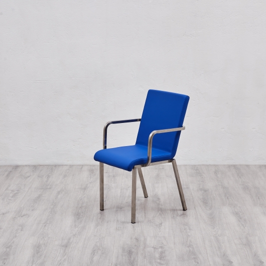 Стул для конференций GOAL BLUE в аренду